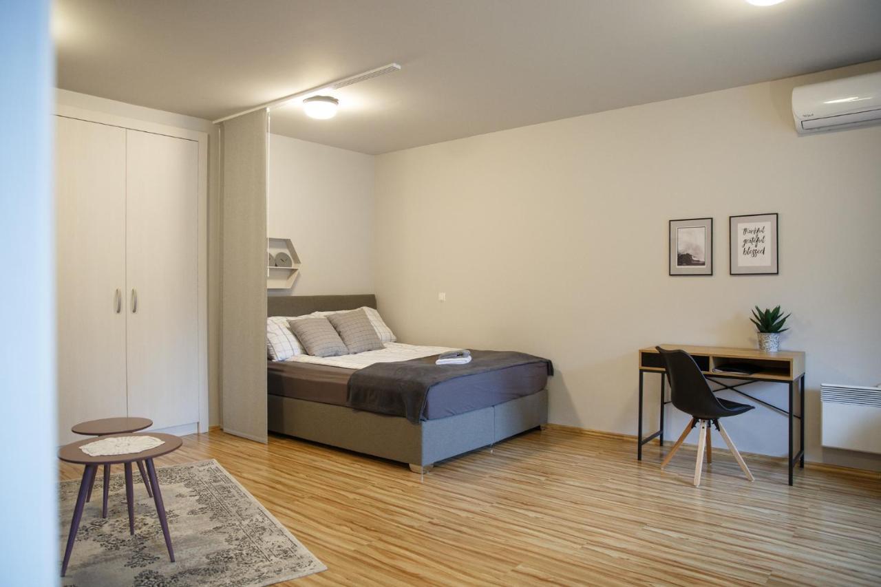 Apartment Nobl Plac Celje Eksteriør billede