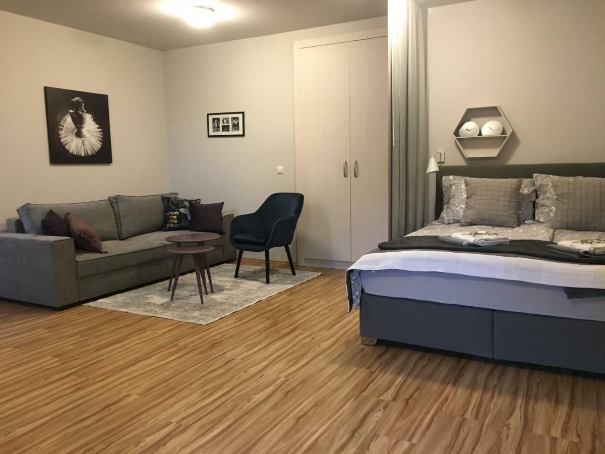 Apartment Nobl Plac Celje Eksteriør billede