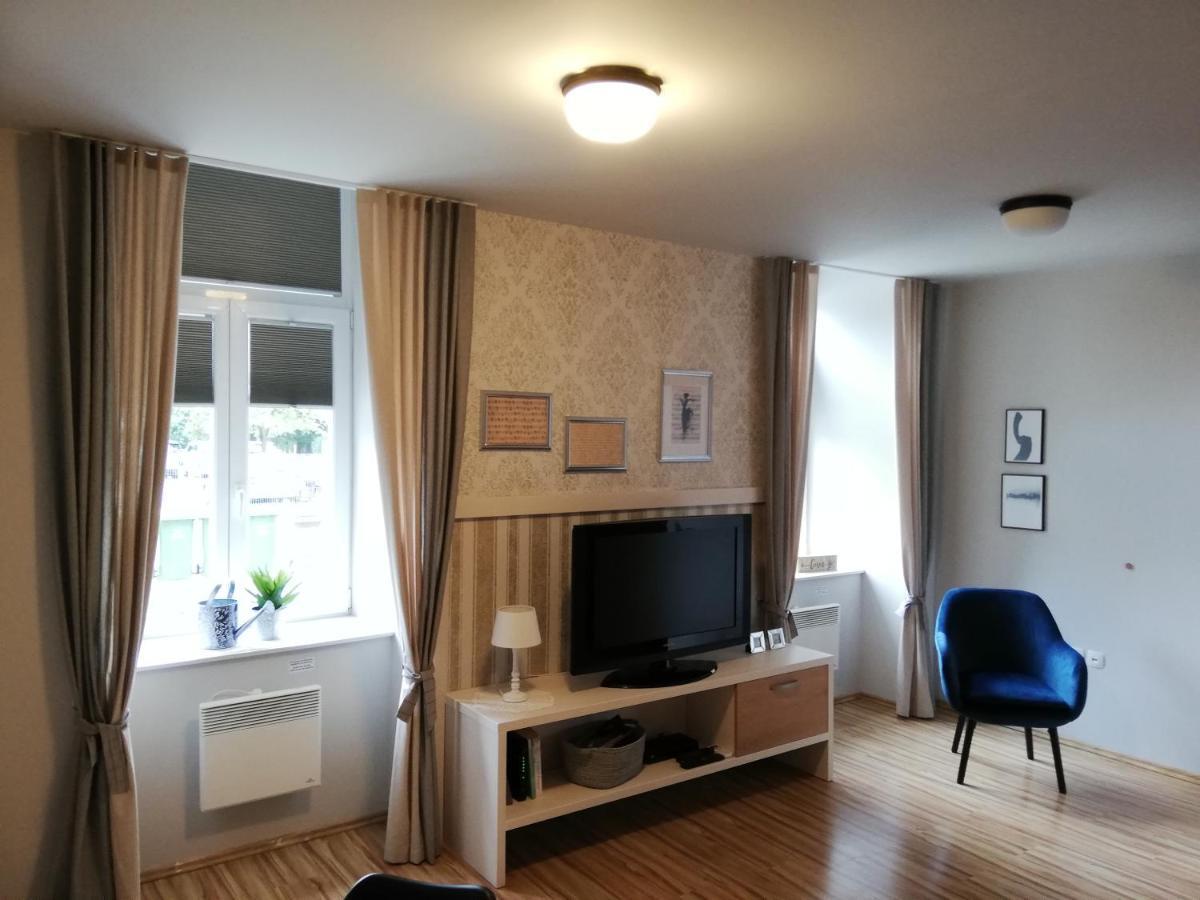 Apartment Nobl Plac Celje Eksteriør billede